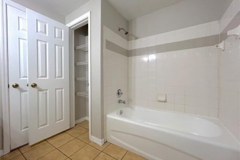 Condo in Orlando, Florida, 2 bedrooms  № 1842207 - photo 26