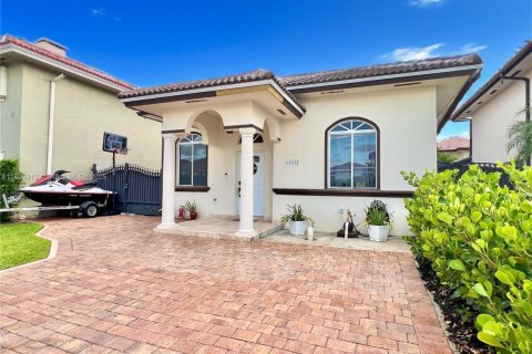 Casa en venta en Miami, Florida, 3 dormitorios, 117.8 m2 № 1752901 - foto 22