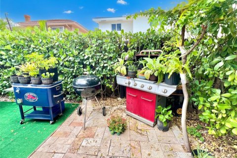 Casa en venta en Miami, Florida, 3 dormitorios, 117.8 m2 № 1752901 - foto 15