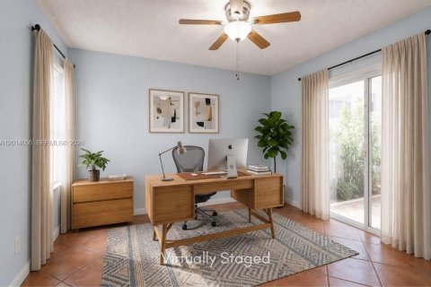 Villa ou maison à vendre à Weston, Floride: 4 chambres, 156.54 m2 № 2076576 - photo 15