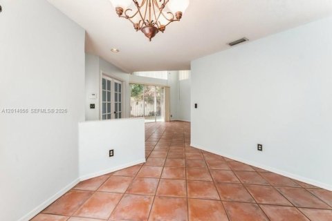 Villa ou maison à vendre à Weston, Floride: 4 chambres, 156.54 m2 № 2076576 - photo 9