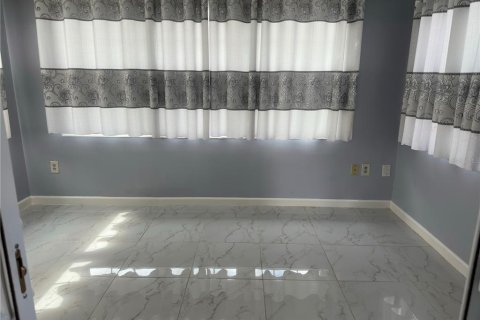 Casa en venta en Holiday, Florida, 2 dormitorios, 101.08 m2 № 1631215 - foto 5