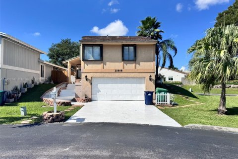 Casa en venta en Cutler Bay, Florida, 3 dormitorios, 153.29 m2 № 1964197 - foto 1
