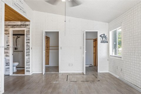 Casa en venta en Cutler Bay, Florida, 3 dormitorios, 153.29 m2 № 1964197 - foto 21