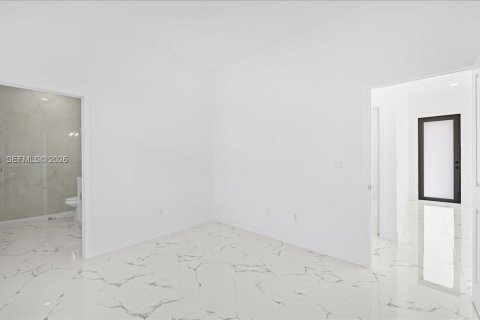 Купить виллу или дом в Лихай-Эйкерс, Флорида 3 спальни, № 2033205 - фото 19