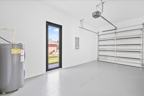 Купить виллу или дом в Лихай-Эйкерс, Флорида 3 спальни, № 2033205 - фото 25