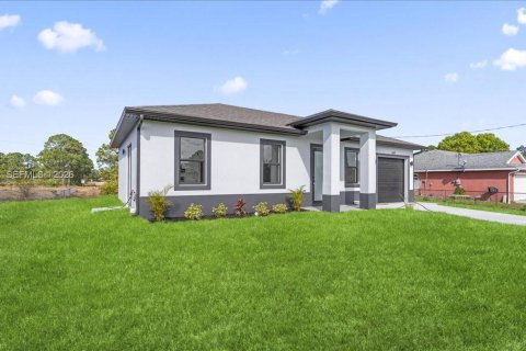 Купить виллу или дом в Лихай-Эйкерс, Флорида 3 спальни, № 2033205 - фото 3