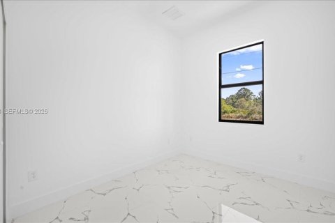 Купить виллу или дом в Лихай-Эйкерс, Флорида 3 спальни, № 2033205 - фото 23