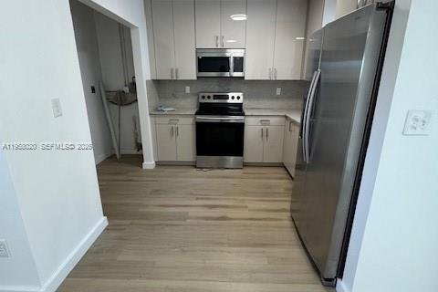 Casa en venta en Pompano Beach, Florida, 4 dormitorios, 128.76 m2 № 2019653 - foto 10