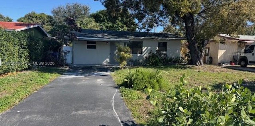 Casa en Pompano Beach, Florida 4 dormitorios, 128.76 m2 № 2019653