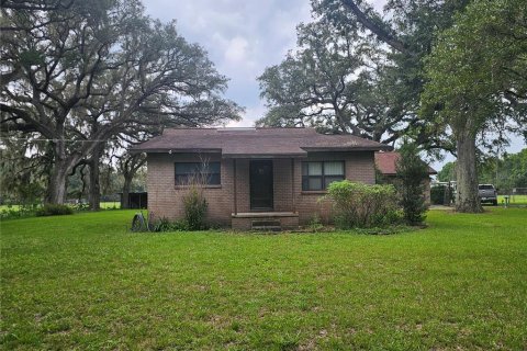 House in San Antonio, Florida 3 bedrooms, 125.79 sq.m. № 2196315