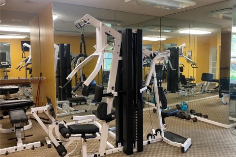 Condominio en venta en Coral Springs, Florida, 1 dormitorio, 65.03 m2 № 1971217 - foto 14