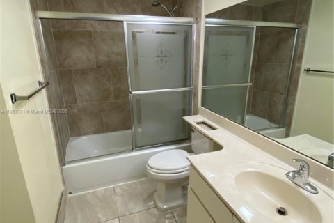 Condominio en venta en Coral Springs, Florida, 1 dormitorio, 65.03 m2 № 1971217 - foto 8