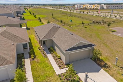 Villa ou maison à Haines City, Floride 3 chambres, 135.17 m2 № 2373563