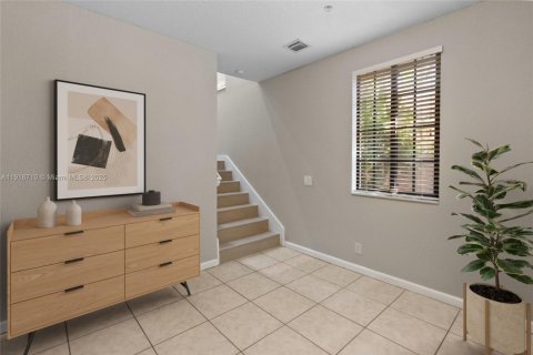 Condominio en alquiler en Weston, Florida, 3 dormitorios, 212.75 m2 № 1974911 - foto 4