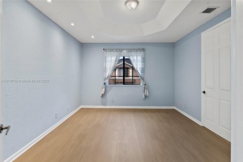 Condominio en alquiler en Weston, Florida, 3 dormitorios, 212.75 m2 № 1974911 - foto 8