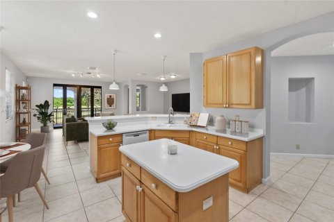 Condominio en alquiler en Weston, Florida, 3 dormitorios, 212.75 m2 № 1974911 - foto 13