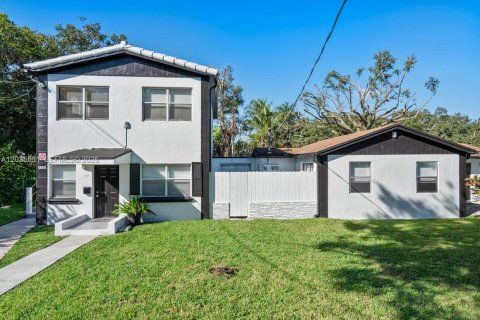 Propiedad comercial en venta en Fort Lauderdale, Florida № 2084955 - foto 7