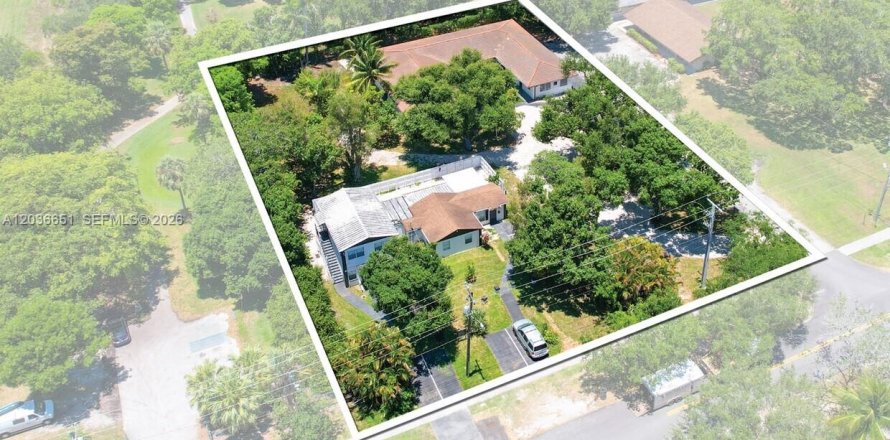 Propiedad comercial en Fort Lauderdale, Florida № 2084955