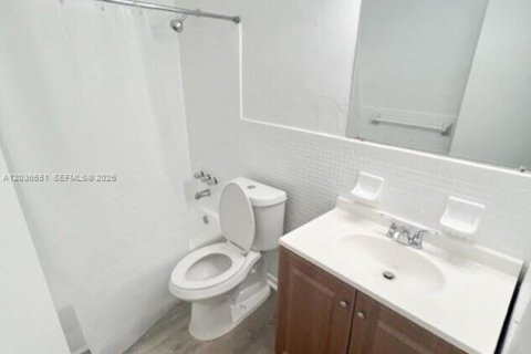 Propiedad comercial en venta en Fort Lauderdale, Florida № 2084955 - foto 16