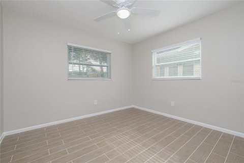 House in Clearwater, Florida 3 bedrooms, 118.08 sq.m. № 1899111 - photo 11