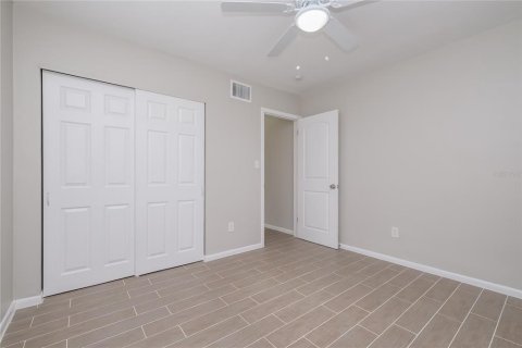 House in Clearwater, Florida 3 bedrooms, 118.08 sq.m. № 1899111 - photo 12