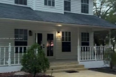 Villa ou maison à Lake Placid, Floride 3 chambres № 2048928