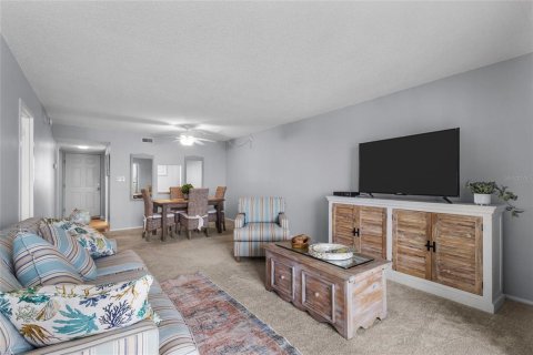 Condo in Sarasota, Florida, 1 bedroom  № 2236200 - photo 15