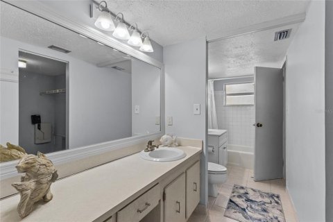 Condo in Sarasota, Florida, 1 bedroom  № 2236200 - photo 24