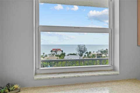 Condo in Sarasota, Florida, 1 bedroom  № 2236200 - photo 7