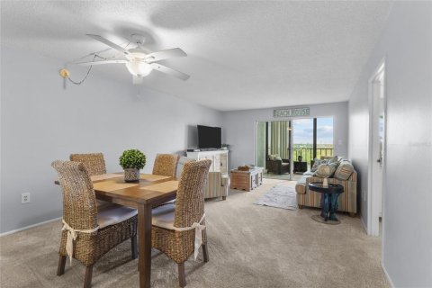 Condo in Sarasota, Florida, 1 bedroom  № 2236200 - photo 9