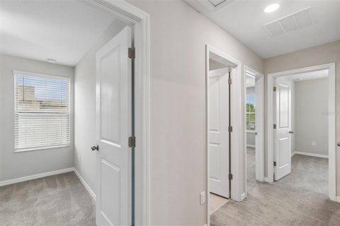 House in Tampa, Florida 4 bedrooms, 173.73 sq.m. № 2211945 - photo 26