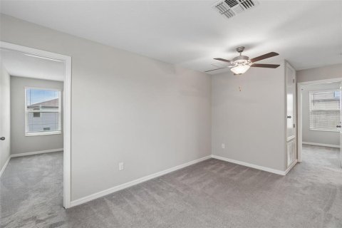 House in Tampa, Florida 4 bedrooms, 173.73 sq.m. № 2211945 - photo 19