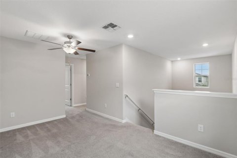 House in Tampa, Florida 4 bedrooms, 173.73 sq.m. № 2211945 - photo 18