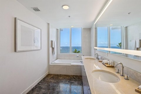 Copropriété à vendre à Fort Lauderdale, Floride: 1 chambre, 95.5 m2 № 2249643 - photo 11