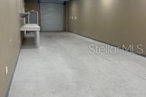 Propiedad comercial en alquiler en Mount Dora, Florida, 105.54 m2 № 1690034 - foto 4