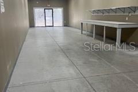 Propiedad comercial en alquiler en Mount Dora, Florida, 105.54 m2 № 1690034 - foto 5