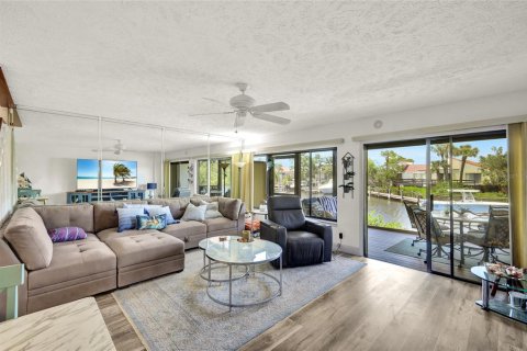 Touwnhouse à vendre à Punta Gorda, Floride: 3 chambres, 155.52 m2 № 2097110 - photo 5