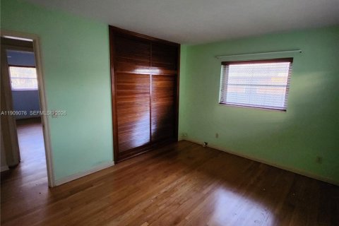 House in Riviera Beach, Florida 2 bedrooms, 83.05 sq.m. № 1964462 - photo 20