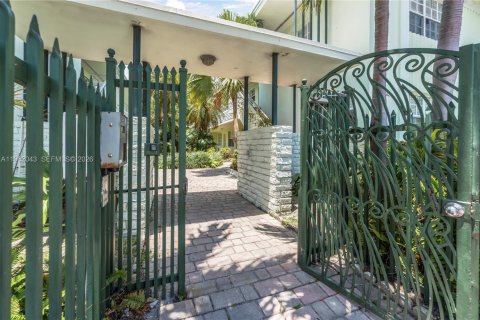 Купить кондоминиум в Майами-Бич, Флорида 1 спальня, 57.6м2, № 2024964 - фото 28