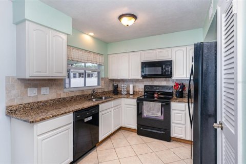 House in Palm Bay, Florida 3 bedrooms, 119.47 sq.m. № 1796490 - photo 7