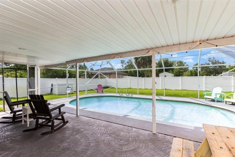 House in Palm Bay, Florida 3 bedrooms, 119.47 sq.m. № 1796490 - photo 17