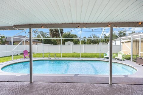 House in Palm Bay, Florida 3 bedrooms, 119.47 sq.m. № 1796490 - photo 18