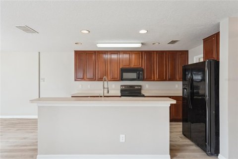 Townhouse in Orlando, Florida 3 bedrooms, 167.6 sq.m. № 2266347 - photo 30