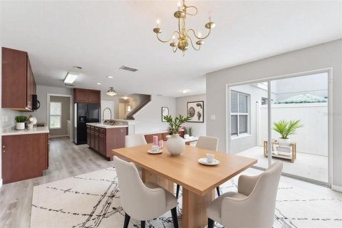Townhouse in Orlando, Florida 3 bedrooms, 167.6 sq.m. № 2266347 - photo 3