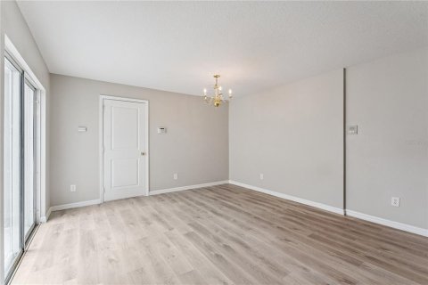 Townhouse in Orlando, Florida 3 bedrooms, 167.6 sq.m. № 2266347 - photo 24