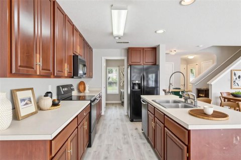 Townhouse in Orlando, Florida 3 bedrooms, 167.6 sq.m. № 2266347 - photo 7