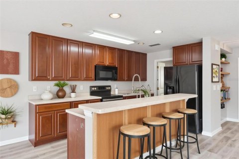 Townhouse in Orlando, Florida 3 bedrooms, 167.6 sq.m. № 2266347 - photo 8