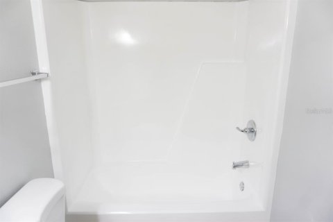 Condo in Brandon, Florida, 2 bedrooms  № 1900609 - photo 30