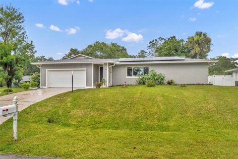 House in Palm Coast, Florida 3 bedrooms, 155.15 sq.m. № 1823022 - photo 1